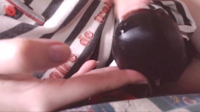 Бяцхан боолын энэ том хар тахиагаа амандаа ав