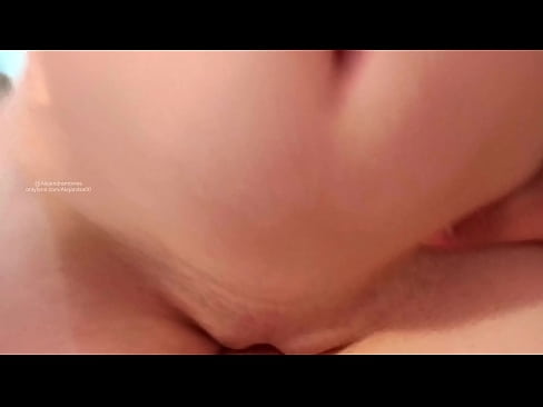 ❤️ Эгчийн өрөөнд унтаад л би сэрлээ ❤️ Оросын порно порно дээр mn.com-porn-mz.ru ☑